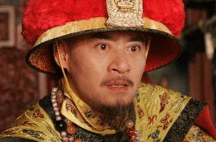 故宫匾额上为什么有一支箭 这支箭为什么不直接拔掉