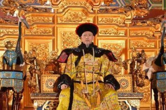 乾隆禅位嘉庆帝后，为什么还是住在养心殿呢？