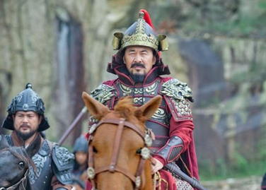 一代名将装哑巴十多年，杨信为何要这样做？