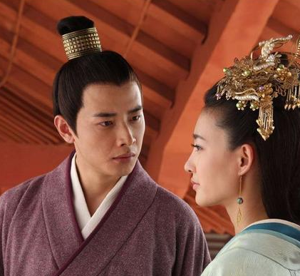 为什么说汉文帝刘恒登基汉朝就灭亡了 这种说到究竟是什么样的