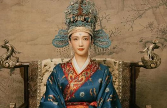 相貌平平却嫁了“外貌协会”的丈夫，毫无心机却稳居后宫45年！