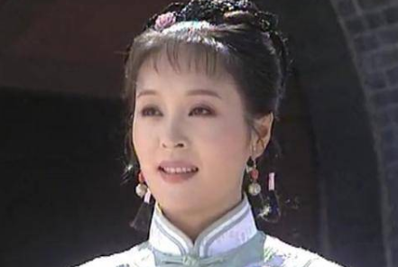 蓝齐儿格格的生平怎么样？唯一敢穿龙袍下葬的女人