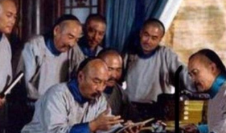 清朝皇室子弟肃顺，为何对满人不满而更喜欢汉人呢？