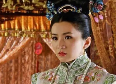 通嫔：出身低微却为康熙生下一女，后被封固伦公主