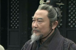 齐王对田单不满，君臣之间的问题如何被一个下人化解了？