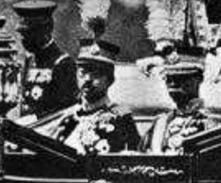 日本天皇为什么会将日本三大神器的两件送人 他是怎么想的