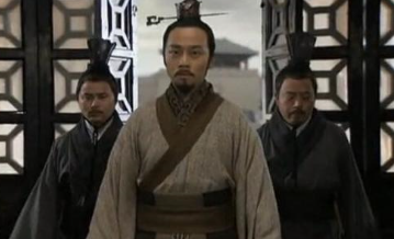 成语&ldquo;前倨后恭&rdquo;中，是何人倨，何事恭？