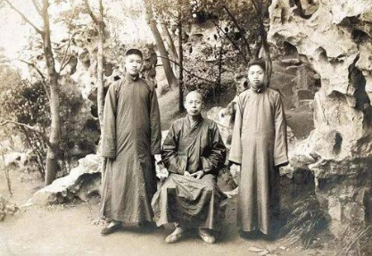 诗人李叔悄然遁入空门