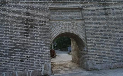 古代城墙的材料到底是什么样的 为什么大炮都没有能力轰开呢