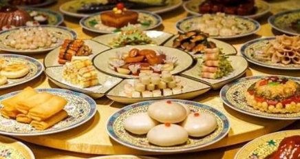 古代皇帝吃不完的剩饭，都是怎么处理的？