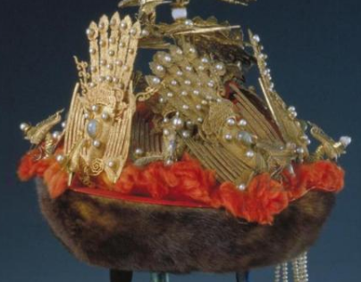 清朝皇后的服饰，里里外外一共要穿多少层？