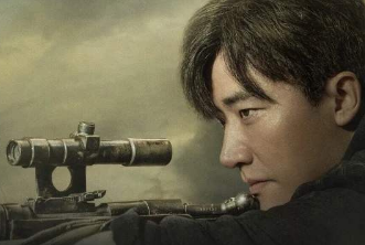 《瞄准》亮相引热议?黄轩陈赫演绎狙击手王牌对决 
