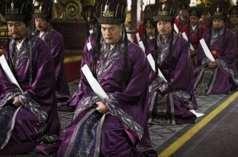 遭遇蝗灾时，宰相姚崇建议坚决灭蝗，为何唐玄宗会犹豫不决？