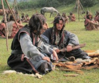 大禹传位给儿子夏启，背后的原因是什么？