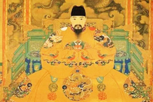 龙袍上的十二章纹都有些什么？为何到了清朝，十二章纹的地位下降了？