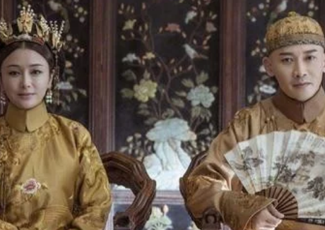 嘉庆当上皇帝后过得好不好 乾隆退位却没有放权