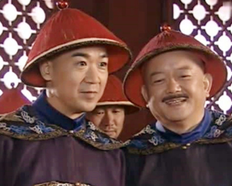 同为乾隆时期的重臣，和珅倒台后，纪晓岚的结局如何？