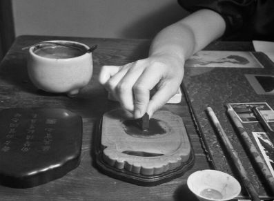 古代文人之间，怎么送润笔会比较好？欧阳修送了蔡襄什么？