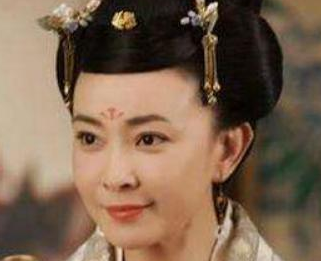 宦官李辅国的权势有多大?诛王爷杖毙皇后，还把皇帝活活吓死