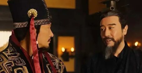 荀彧出身颍川荀氏，他们家族还出过哪些谋士？