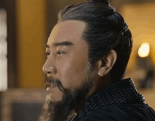 曹操杀害孔融这件事，对他之后的发展有哪些影响？