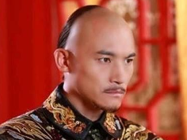 康熙为什么没有用鳌拜去攻打吴三桂？原因是什么