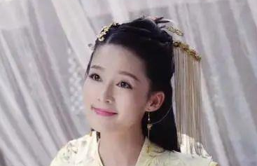 青梅竹马的帝后夫妻，夫君登基后却赐死她
