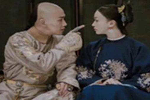 和珅的儿子叫丰绅殷德，为什么不是姓和呢？