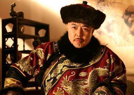 乾隆晚年都做了哪些事情 清朝的国力为什么迅速的衰退