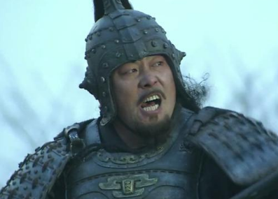 许褚的实力怎么样？被张飞挑下马许褚怎么样了？