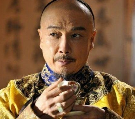 嘉庆可以忍到乾隆死后 他为什么会被康熙贬为庶人