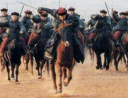 历史上很多时候都是兵变造反 为何清朝却很少出现