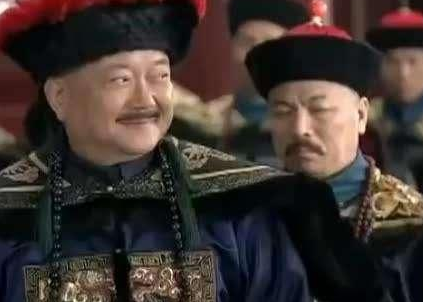 俗话说和珅跌倒,嘉庆吃饱 和珅的钱是怎么来的