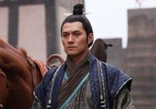 李世民派太医给秦琼看病，秦琼转身就把药倒了