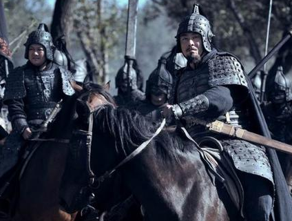 许褚带五百人去追回刘备的五万大军 许褚见之后为何不敢动手