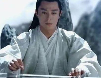 邹忌到底是一个什么样的臣子 说是小人都不为过