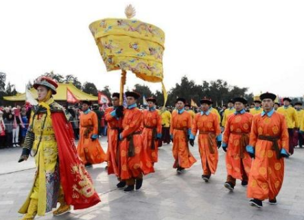 古代皇帝为什么用太监伺候自己 难道是太监比宫女还会伺候吗