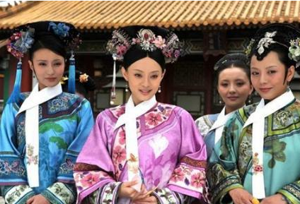 清朝妃子为什么要佩戴龙华？龙华有什么作用？