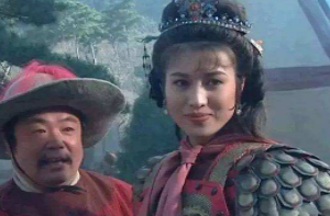 水浒传中英姿飒爽的扈三娘为何会嫁给王英？