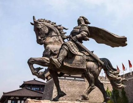 项羽消灭秦朝之后 项羽为什么不在关中称王而是回老家