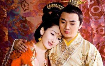 袁齐妫用金钱试探皇帝丈夫的心意，最后郁郁而终