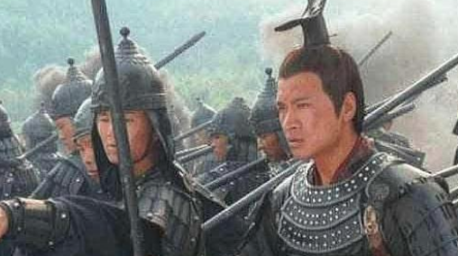 皇帝送给将军一个美女，结果这个美女和将军老婆都死了