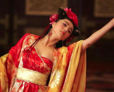 杨贵妃倍受宠爱，为什么却无法晋升皇后？