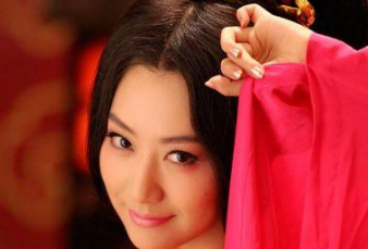 她长相倾国倾城,却被儿子强幸?最终郁郁寡欢而亡!