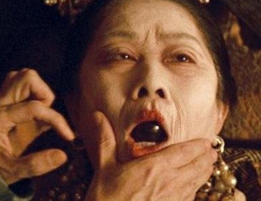 古人死后为什么要在嘴里放金银珠宝呢 这些东西到底有什么作用