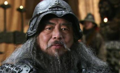 董卓的生平如何？为何皇帝要招他进京呢？