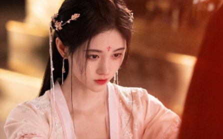 《如意芳菲》中古装造型令人惊艳，鞠婧祎的表现值得期待