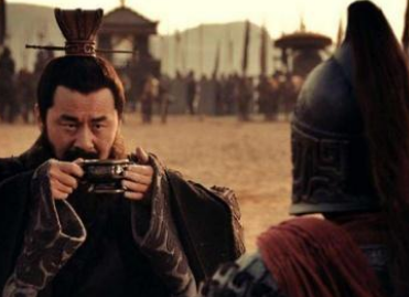 官渡之战前，田丰作为袁绍的谋士，他为什么没有阻止这场战役的发生？