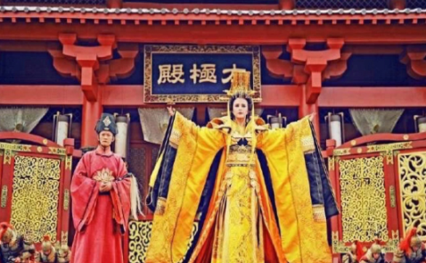 武则天到底是不是红颜祸水？到底该如何评价她？
