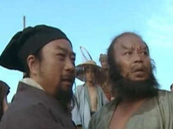 晁盖亲征曾头市时，吴用公孙胜为什么没有一起去？